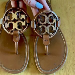 Tory Burch tan and gold metal Miller